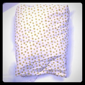 White and Gold Polka dot crib sheet